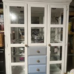 China Cabinet 