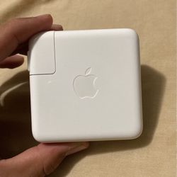 67W USB-C Charger
