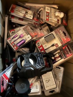 Wireless Gear Phone Accessories Lot