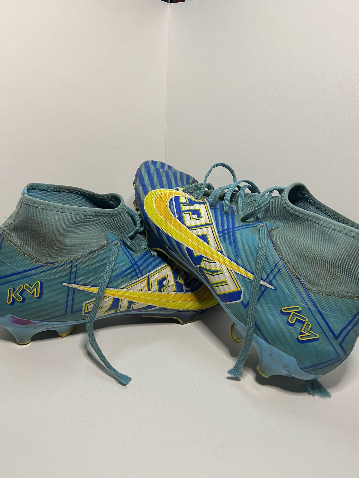 kylian mbappé Cleats Academy Size 10