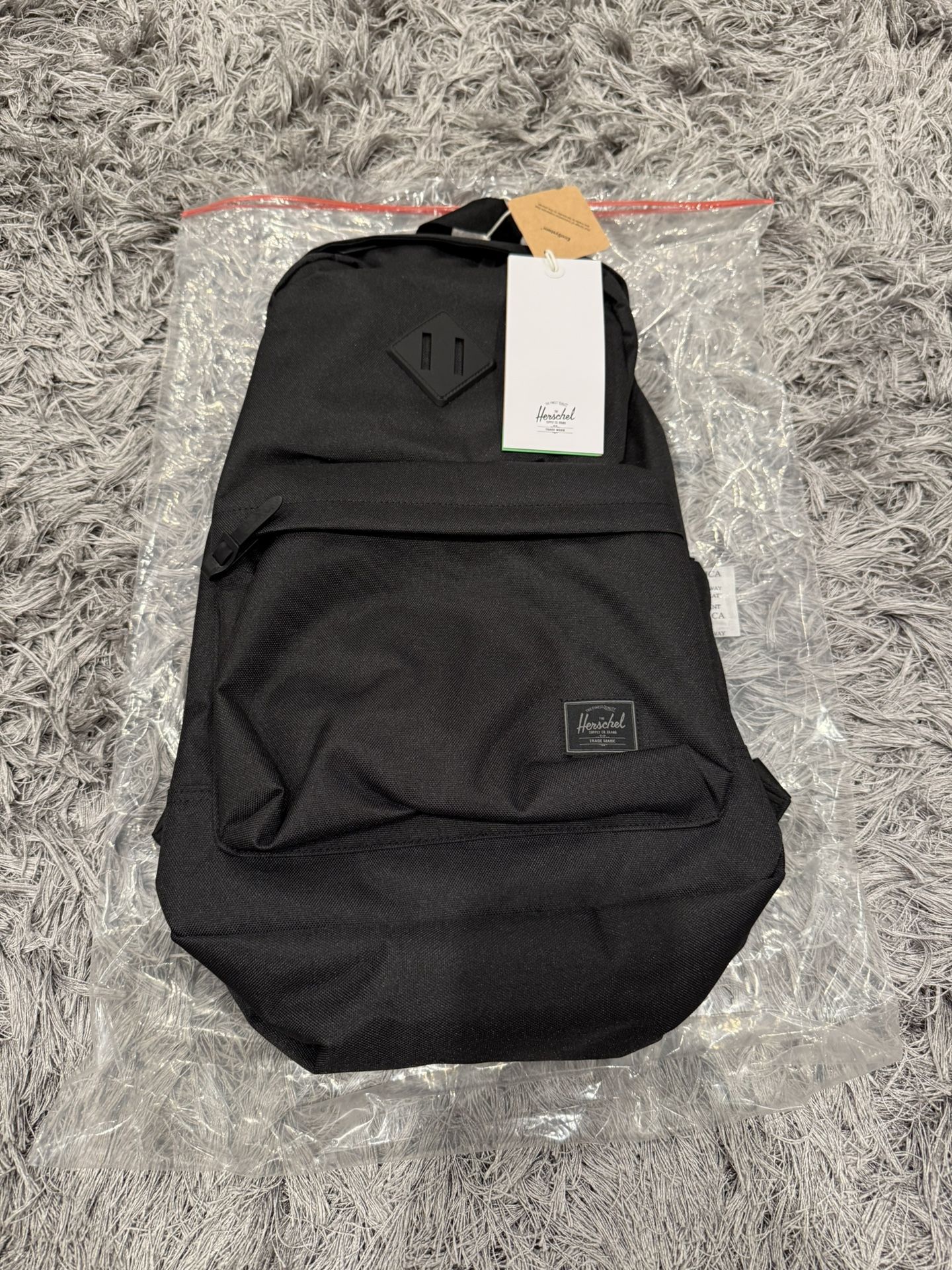 Herschel Heritage Backpack 24L. Black Tonal