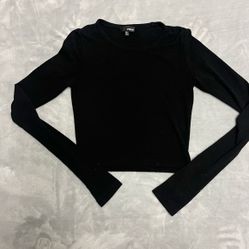 Wilfred Black Fitted Long Sleeve