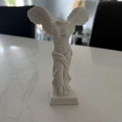 Decor Statue 