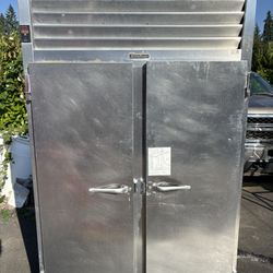  Freezer