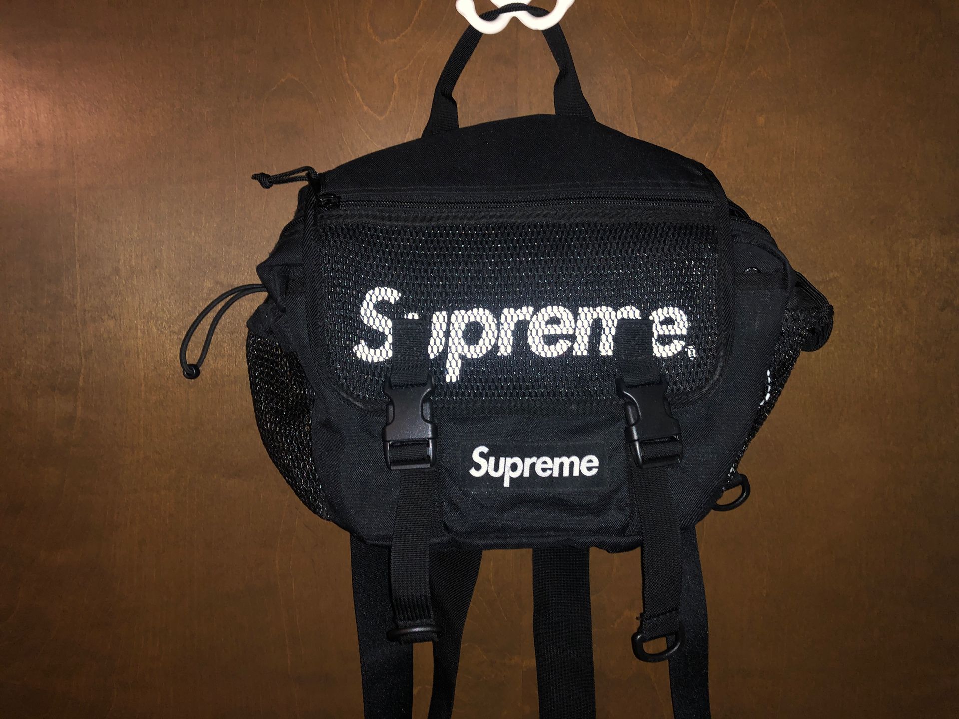 supreme fanny pack / side bag
