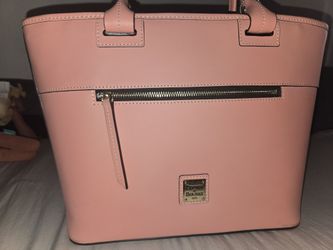 Dooney & Bourke Tote