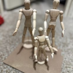 3 Articulated Wooden Artist Manikins
