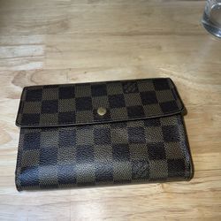 Louis Vuitton Wallet 