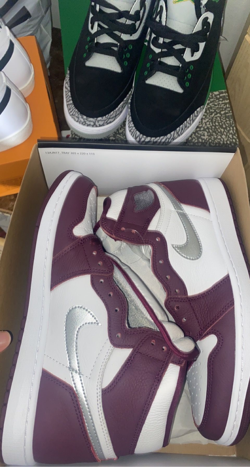 Jordan Retro 1s Bordeaux Sz9.5 New Never Worn