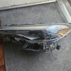 Toyota Corolla Cross Headlight Oem 2022-2025