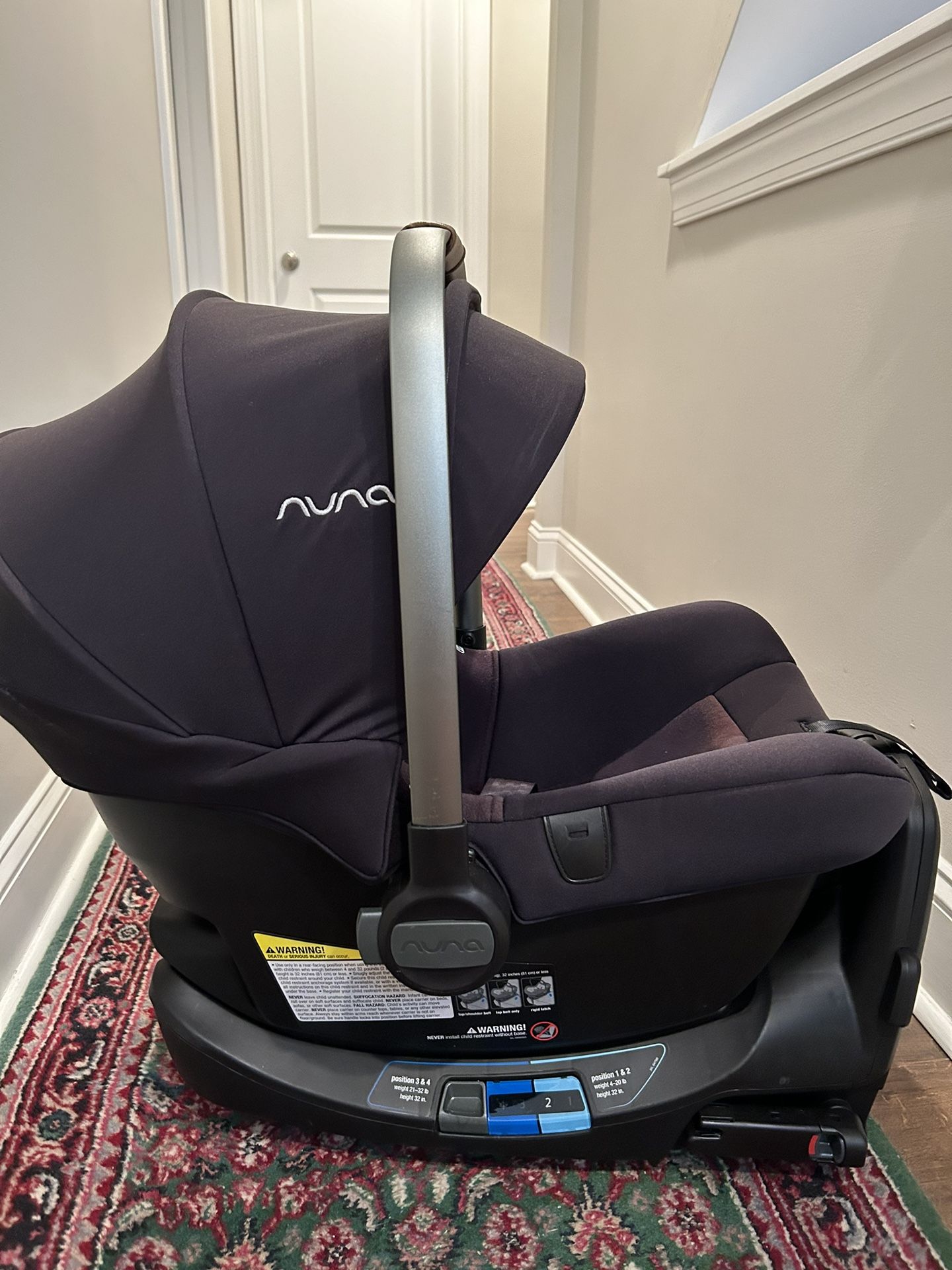 Nuna PIPA Lite R Infant Car Seat and RELX Base Caviar