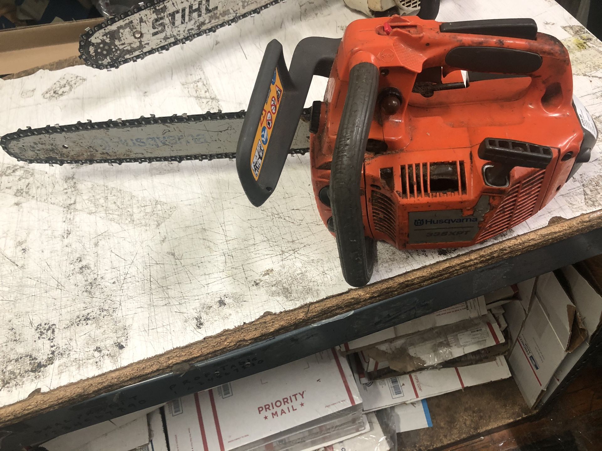 Chainsaw, Tools-Power Husqvarna Chain Saw - 338XPT .. Negotiable