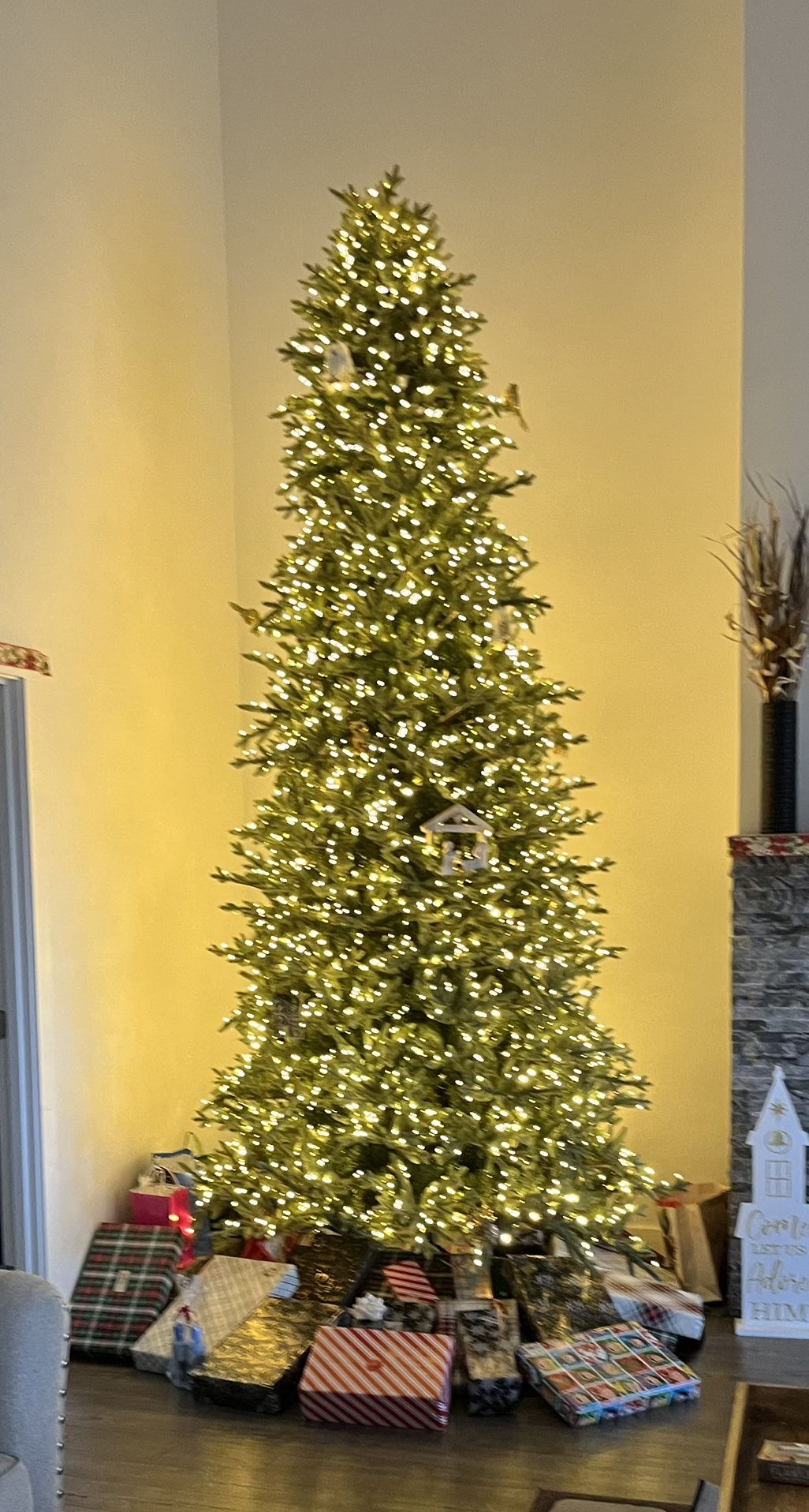 12ft Prelit Christmas Tree