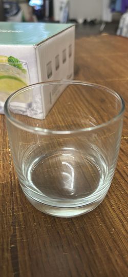 4 Glasses set I have 2 new boxes