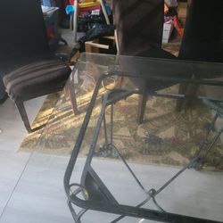 Glass Table and 4 Chairs 