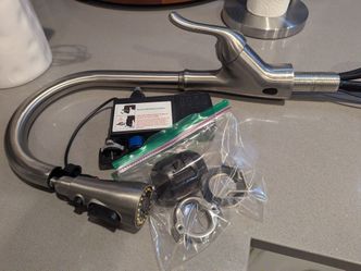 Touchless faucet