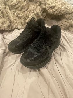 Nike volmeros all black