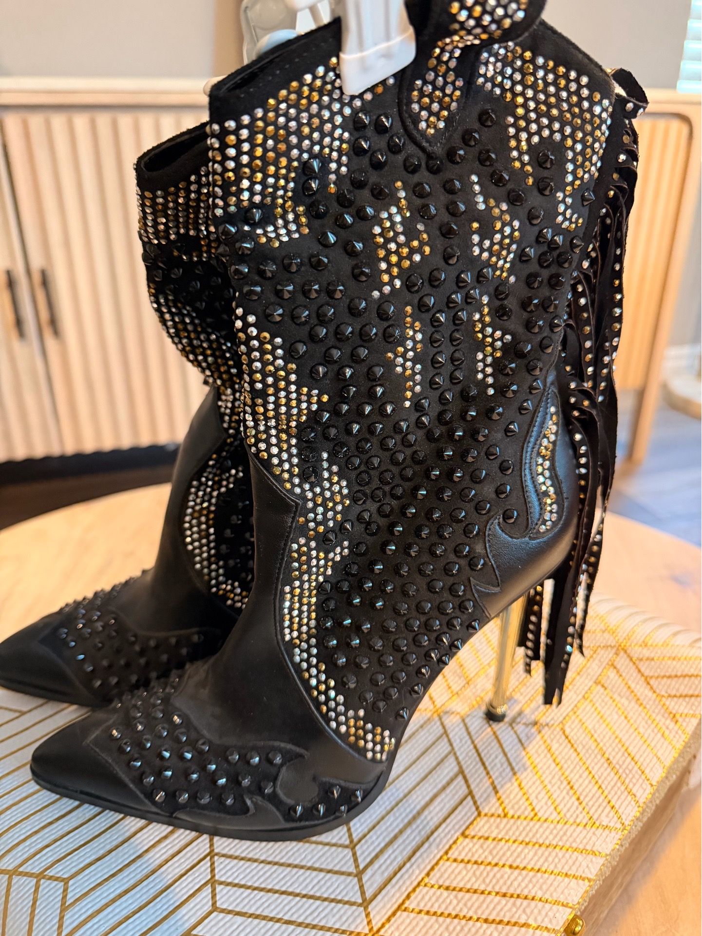 Azalea Wang Cowgirl Glam Black Rhinestone Studded Fringe Stiletto Cowboy Boots – Brand New – Size 8.5 ✨