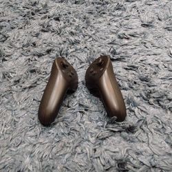 Meta Quest Pro Controllers 