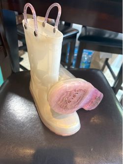Girls water boots size12