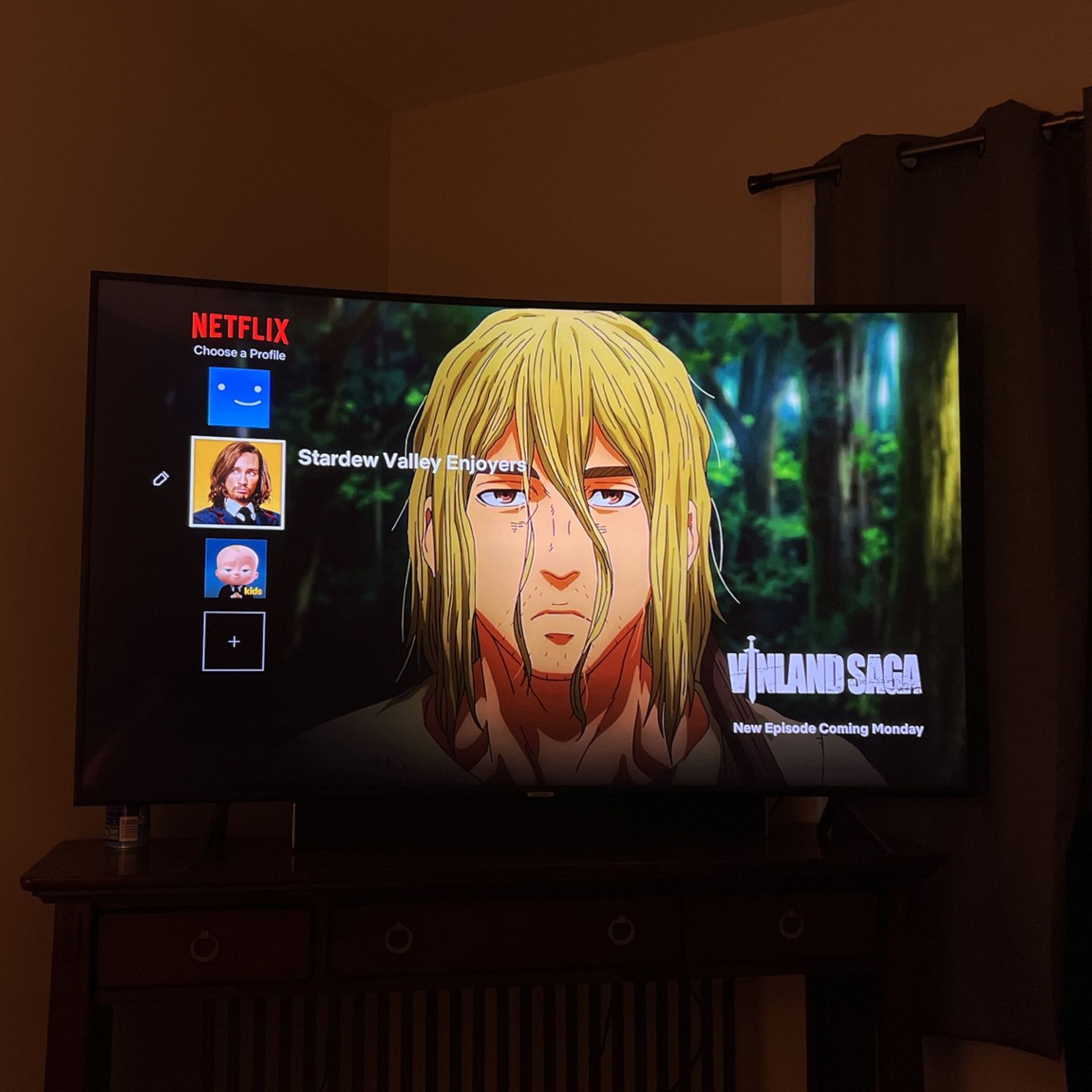 Samsung 65 In Curved TV 