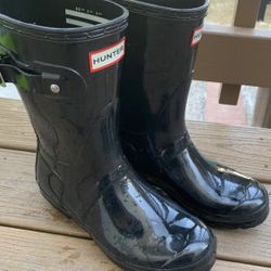used like new come with original socks Size 7