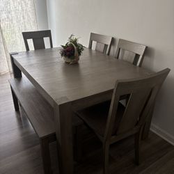 Dining Room Table Set
