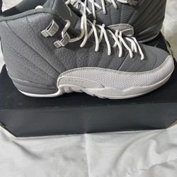 Brand NEW JORDAN RETRO 12 GS YOUTH 5.5