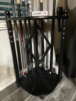 Corner Pool Cue Rack (black)