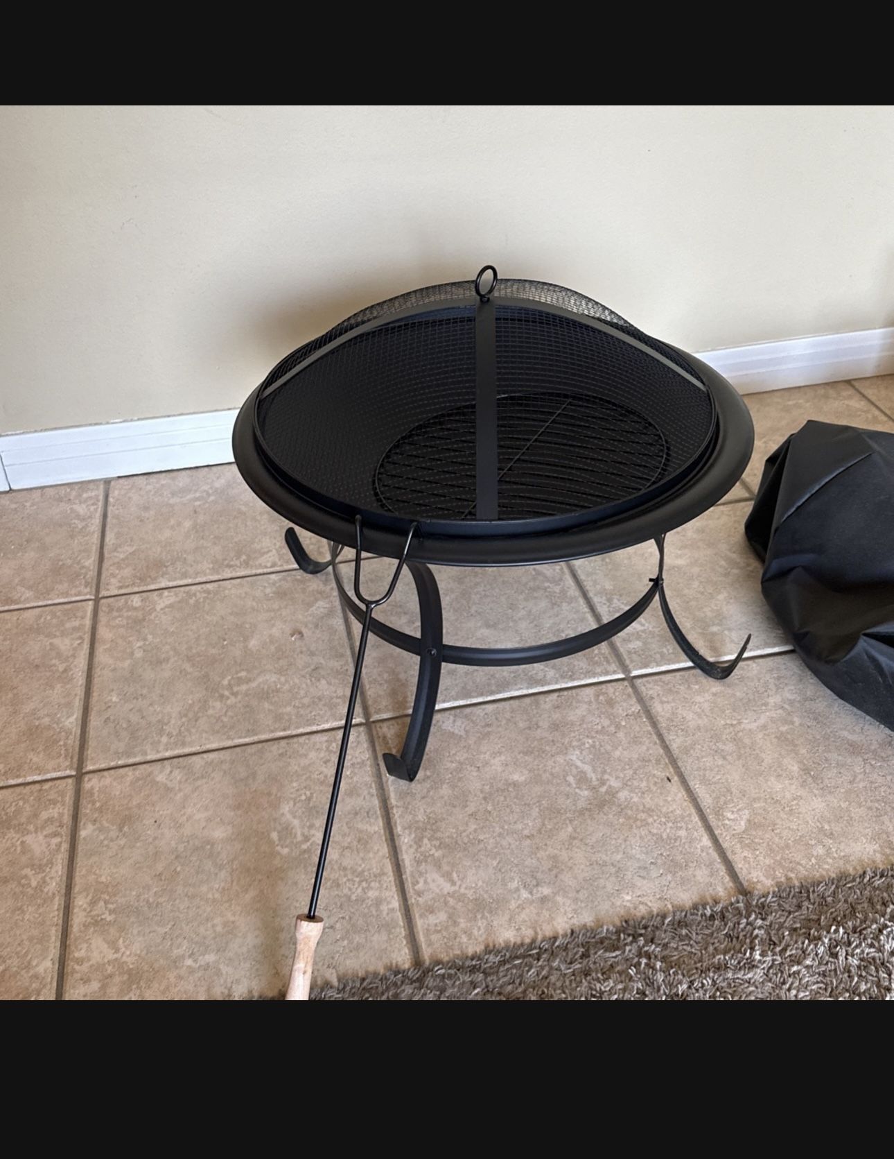 Brand New Never Used Fire Pit Comes w/ Cover