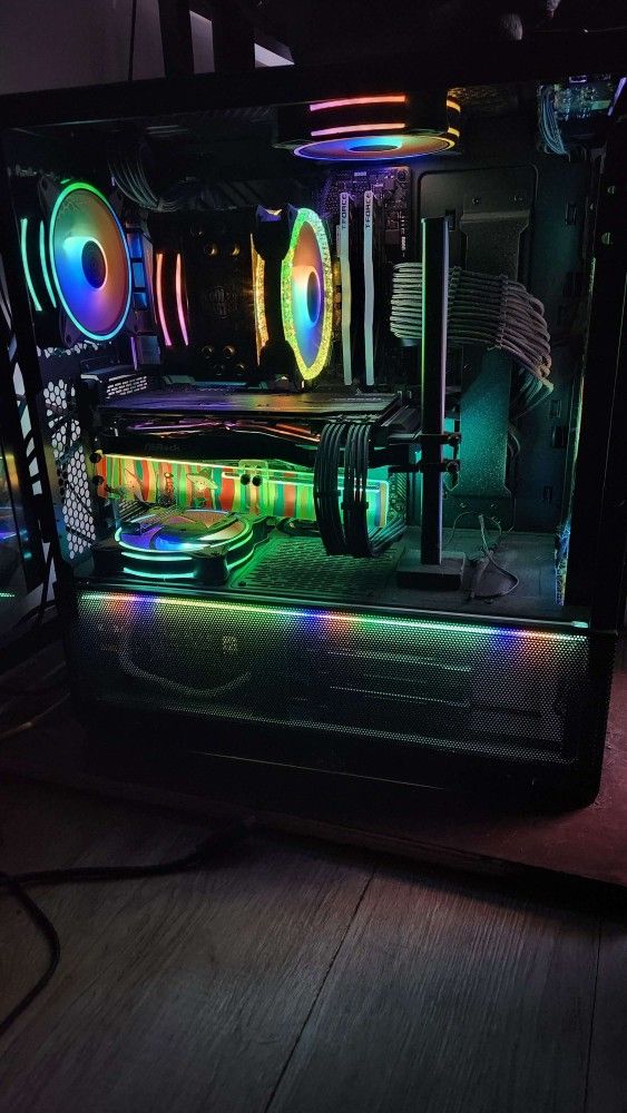 Lian Li II Meshcool Case, ARGB Fans, Lightbar, And Razer ARGB controller