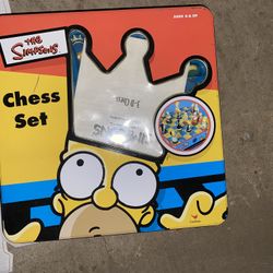 Brand new Simpson Chess Set 