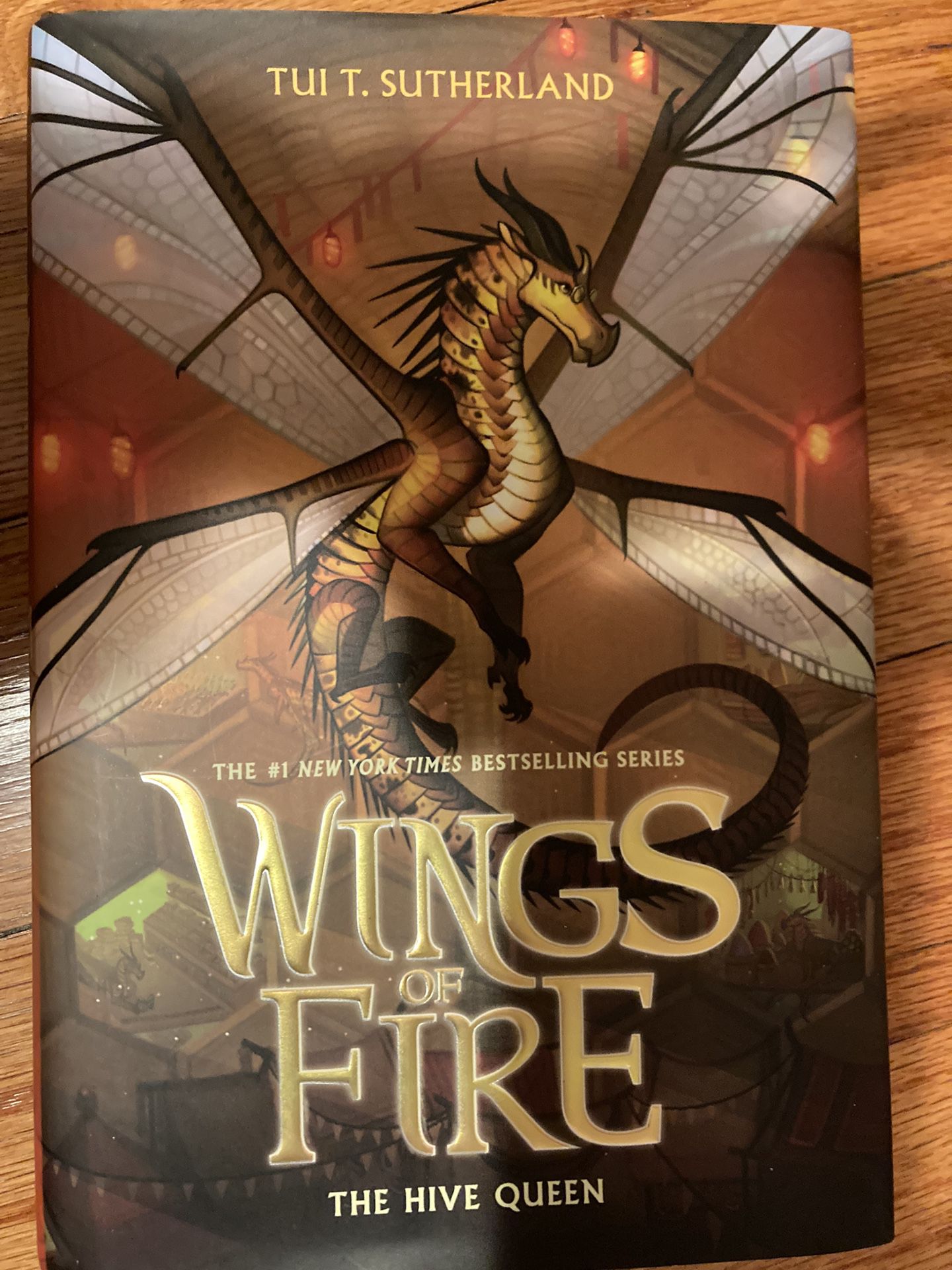 of　The　(Wings　Fire)　(12)　for　Sale　Diego,　in　San　CA　OfferUp　Hive　Queen