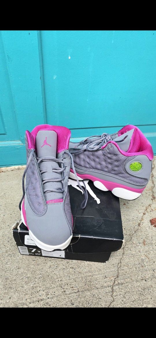 Jordan 13 Size 7