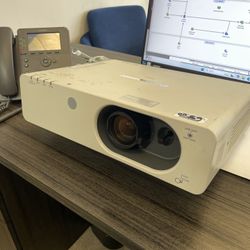 Panasonic HDMI 3500 Lumens Projector