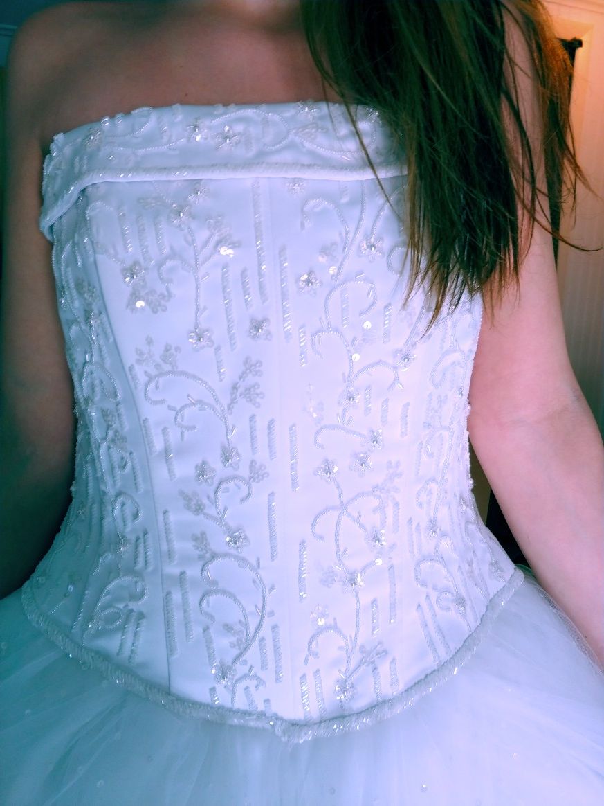 David’s bridal wedding dress