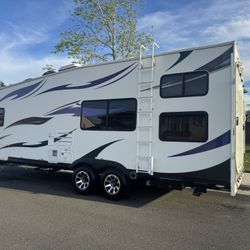 2014 Powerlite Toy Hauler in excellent condition