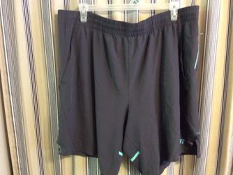 MEN’S Size 2XL (44-46) Shorts dri-power 360, USED, polyester/spandex material so its slick material so quick drying, 9 inch inseam, pockets and 1 ext
