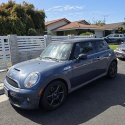 2011 MINI Cooper SPORT 