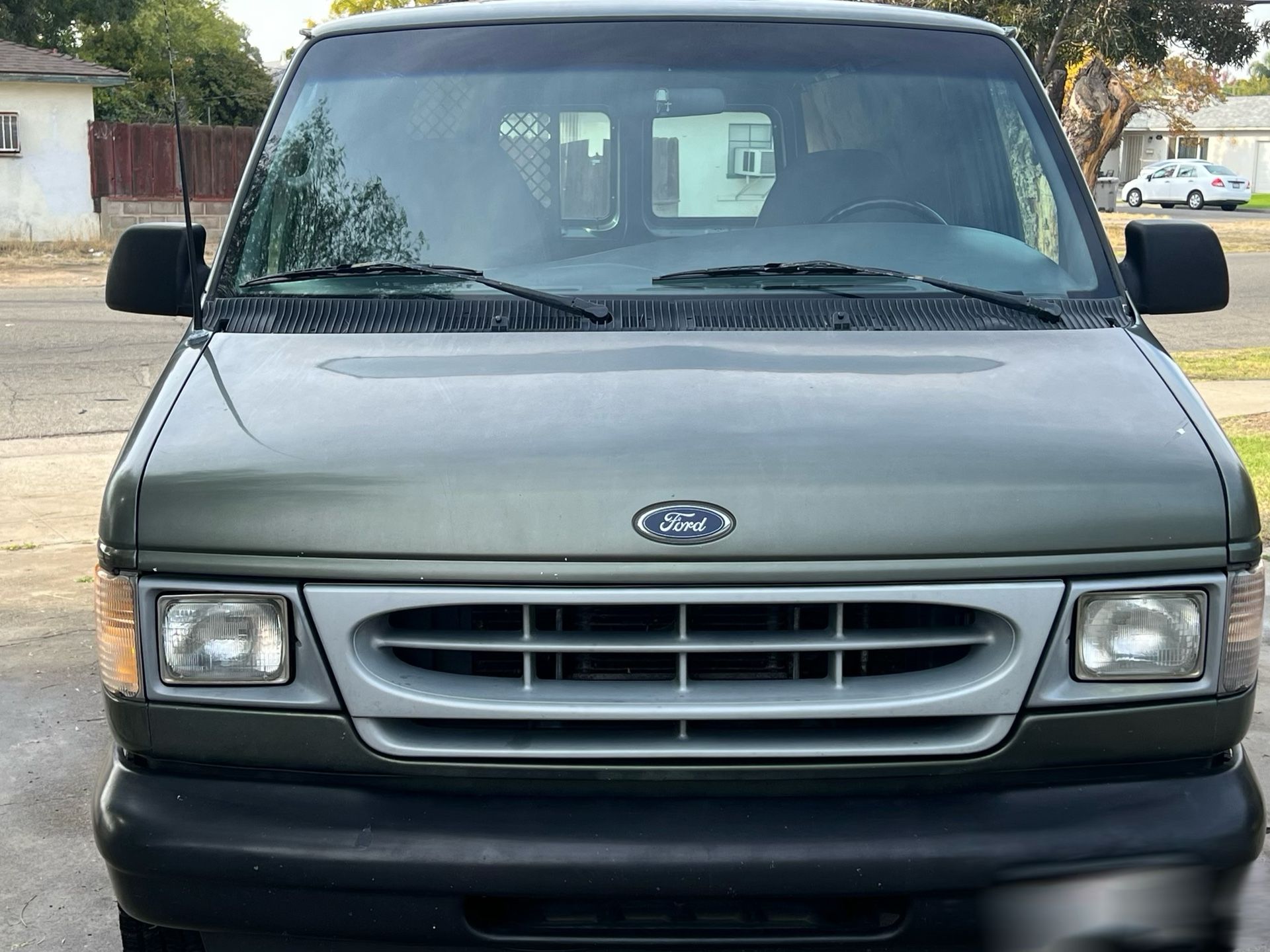 2002 Ford E-150