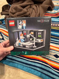 Lego x files Scullys lab