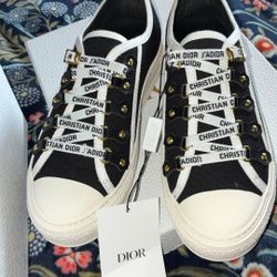 Size 7 Women’s Dior Shoes 