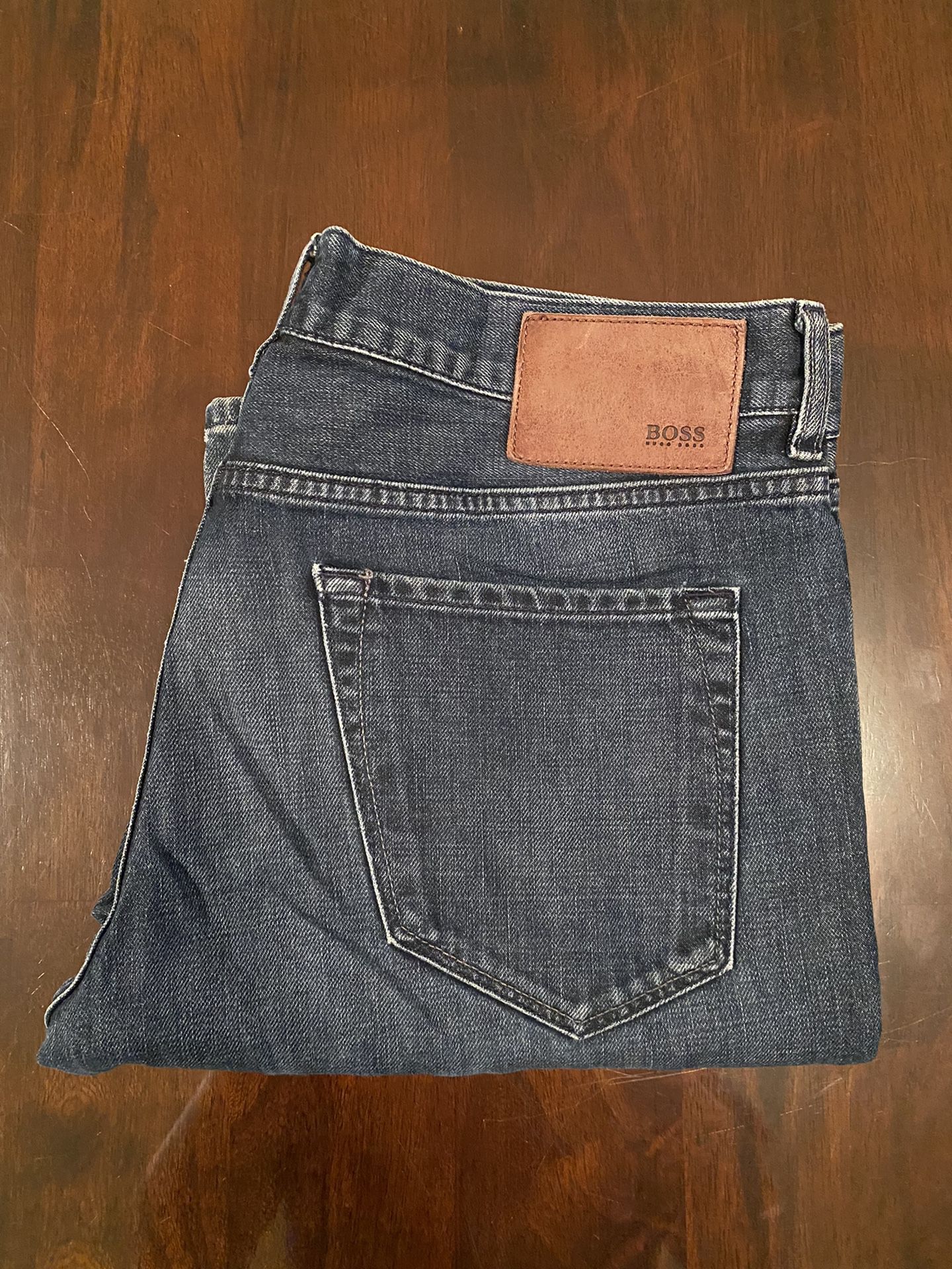Zich voorstellen Aanvankelijk vrek Hugo Boss Jeans Slim-Straight Size 34x32 Men (Used) for Sale in Los  Angeles, CA - OfferUp