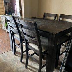 Kitchen Table With Four Chairs And Bench (Leaf Included)