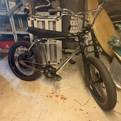Zoos Ultra flex E-bike Less Then 400 Miles  