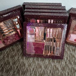 Make Up Kits