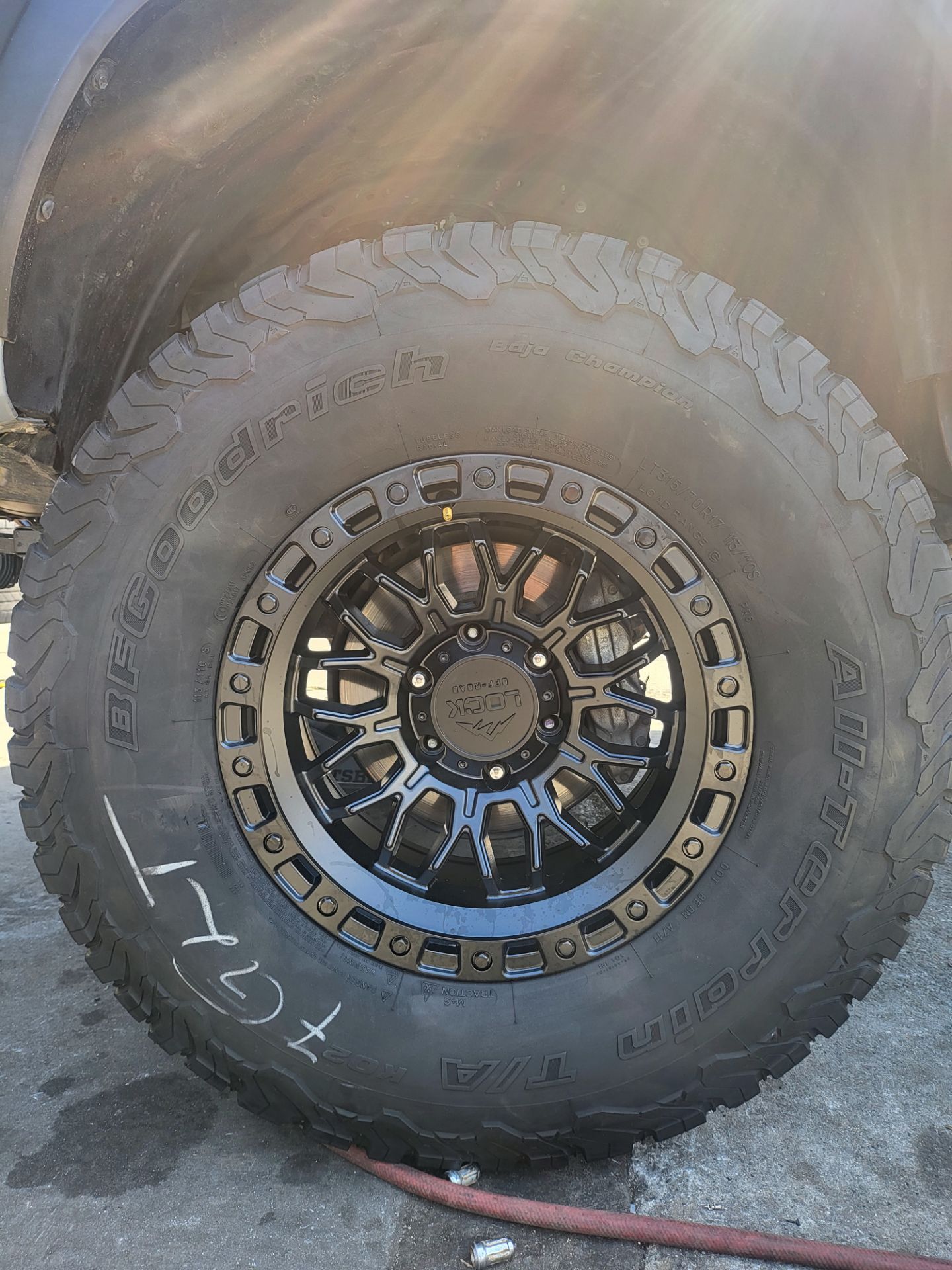 315/70/17 Bf goodrich offroad tires and rims