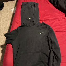 Black Nike Set
