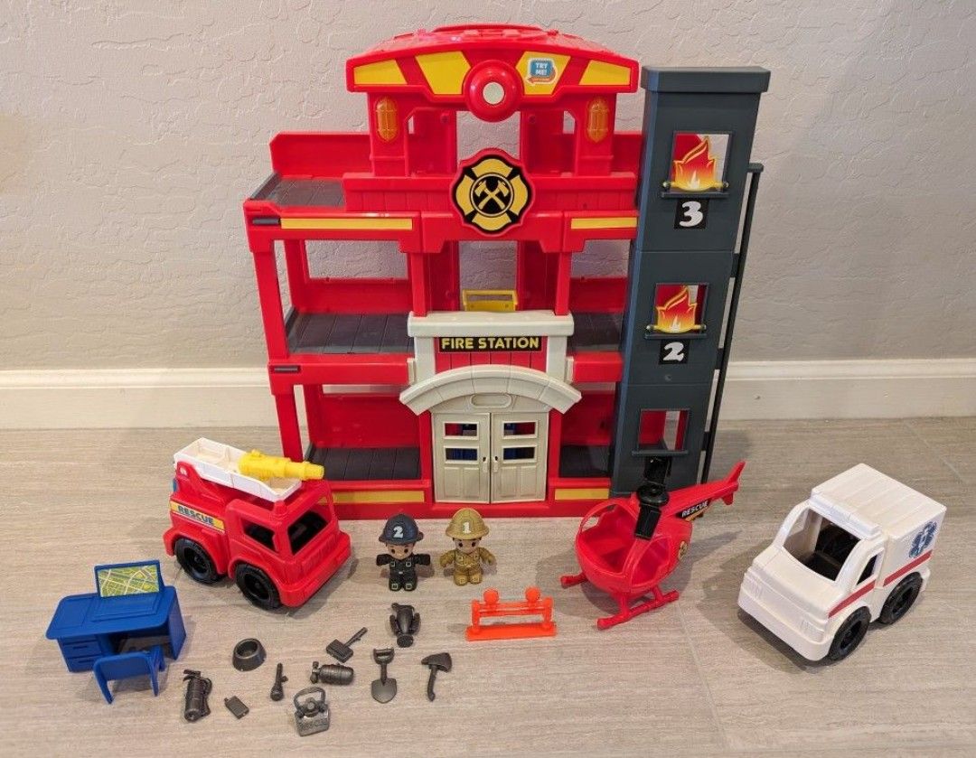 Kid Connection Toy Fire House & Fire Truck
