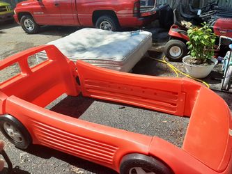 Twin size car bed. One wheel damaged